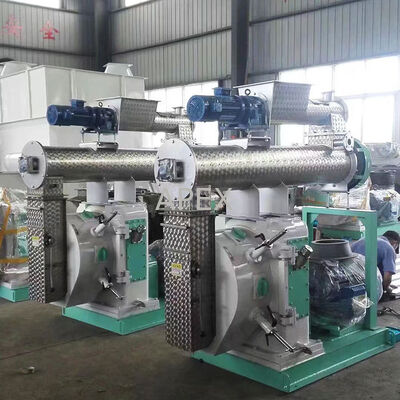 Moulin à granulés pour aliments pour animaux lourds 508 Pour l'agriculture à grande échelle et la production d'aliments pour animaux